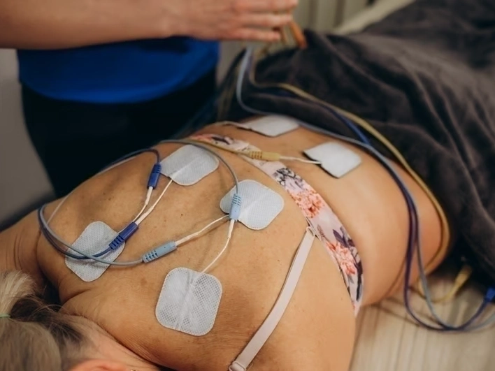 Professional Muscle Stimulation Therapy services by Arrowhead Clinic in Lithia Springs, GA — licensed Chiropractor provider