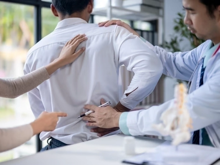 Professional Back Pain Relief Treatment services by Arrowhead Clinic in Lithia Springs, GA — licensed Chiropractor provider